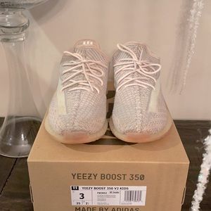 Authentic Yeezy Boost 350 V2 Kids
